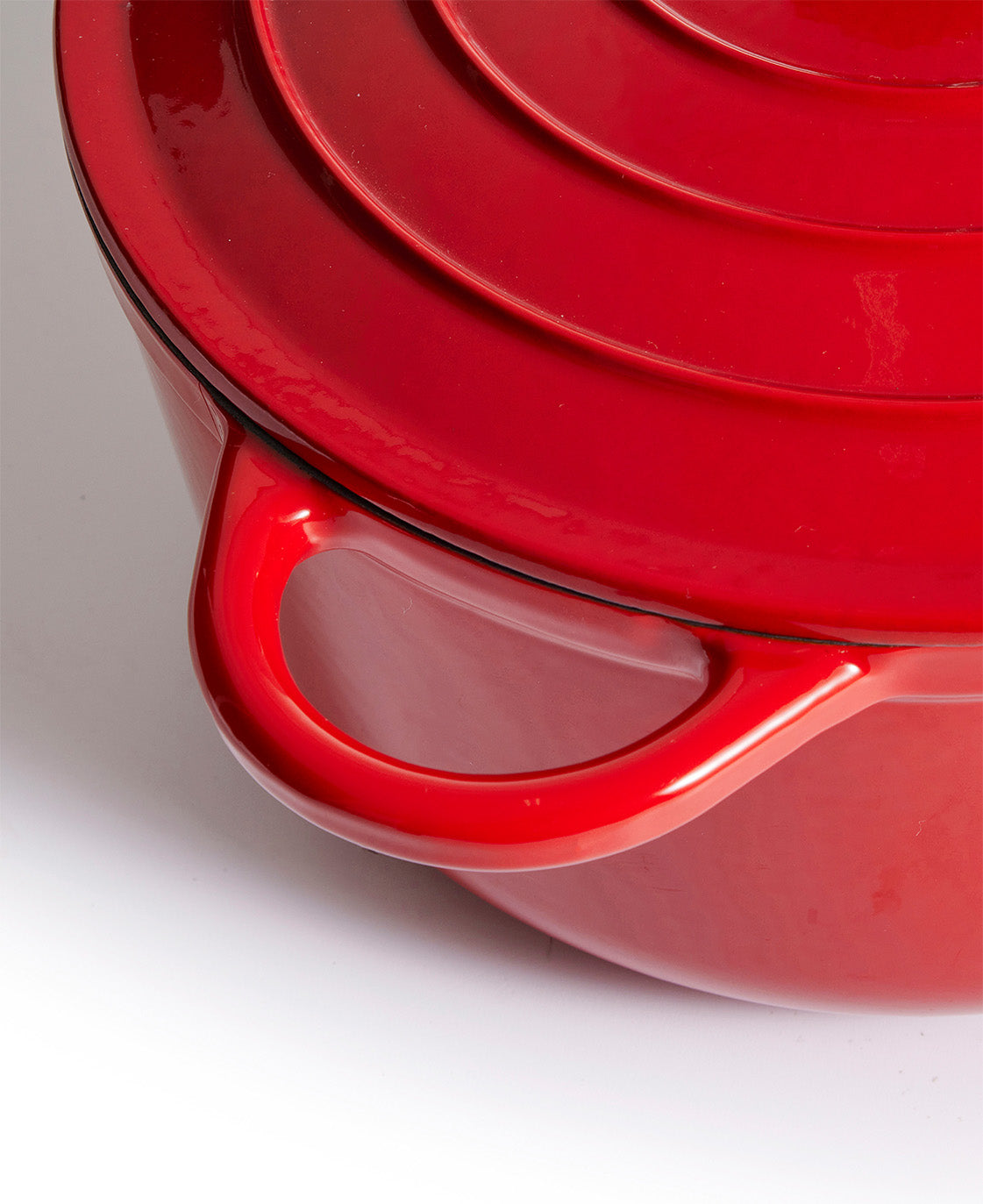 Cocotte en fonte avec couvercle, 4,2 Litres, 24 cm de diamètre, Rouge Sang