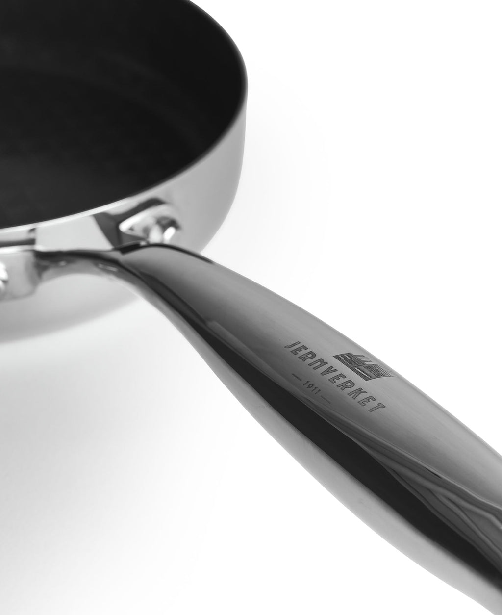 Sauteuse en acier inoxydable avec revêtement en céramique de 20 cm de diamètre