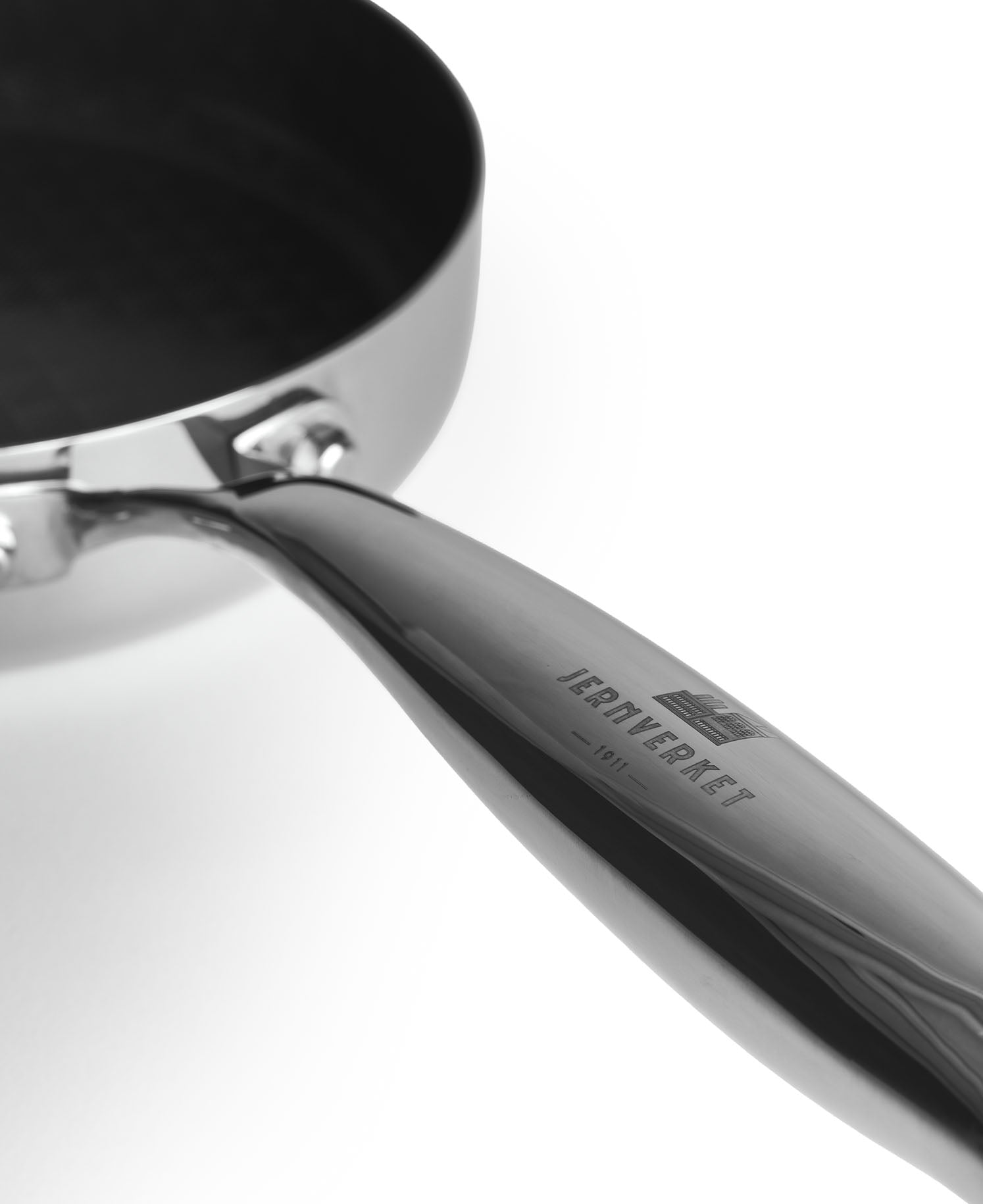 Sauteuse en acier inoxydable avec revêtement en céramique de 20 cm de diamètre