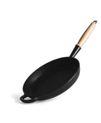 Poêle en fonte 28 cm de diamètre Noire avec Manche en Bois