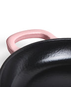 Poêle en fonte 28 cm de diamètre rose rétro avec manche en bois